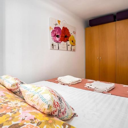 Apartamento Welcs Emp 018 Con Terraza Frente Al Mar Empuriabrava Exterior foto